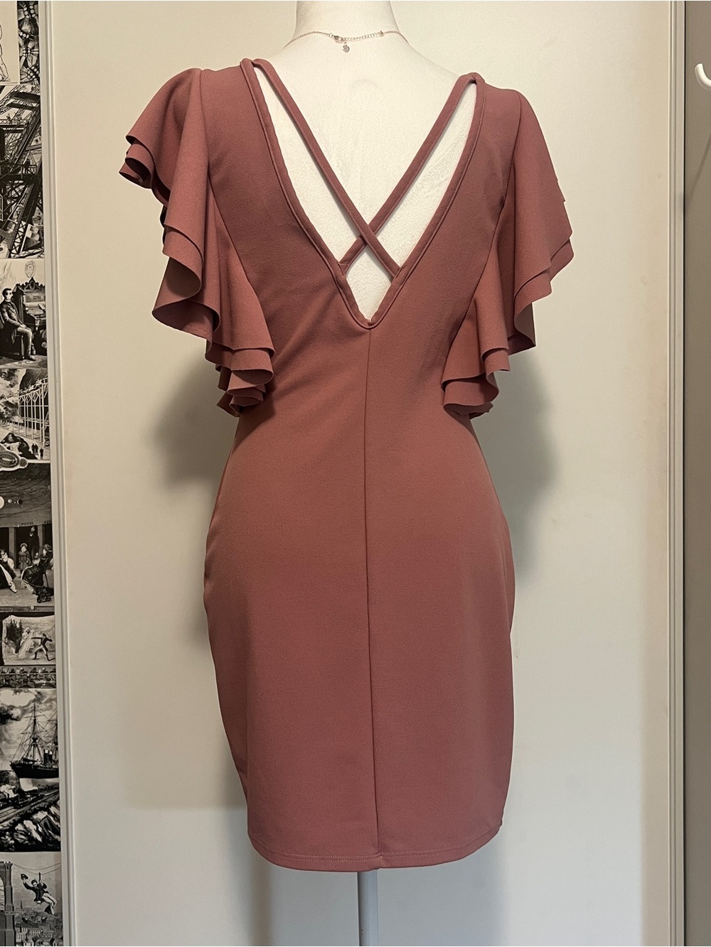 NWT Estaa Mauve Criss Cross Strappy Back Ruffle Sleeve Bodycon Dress L